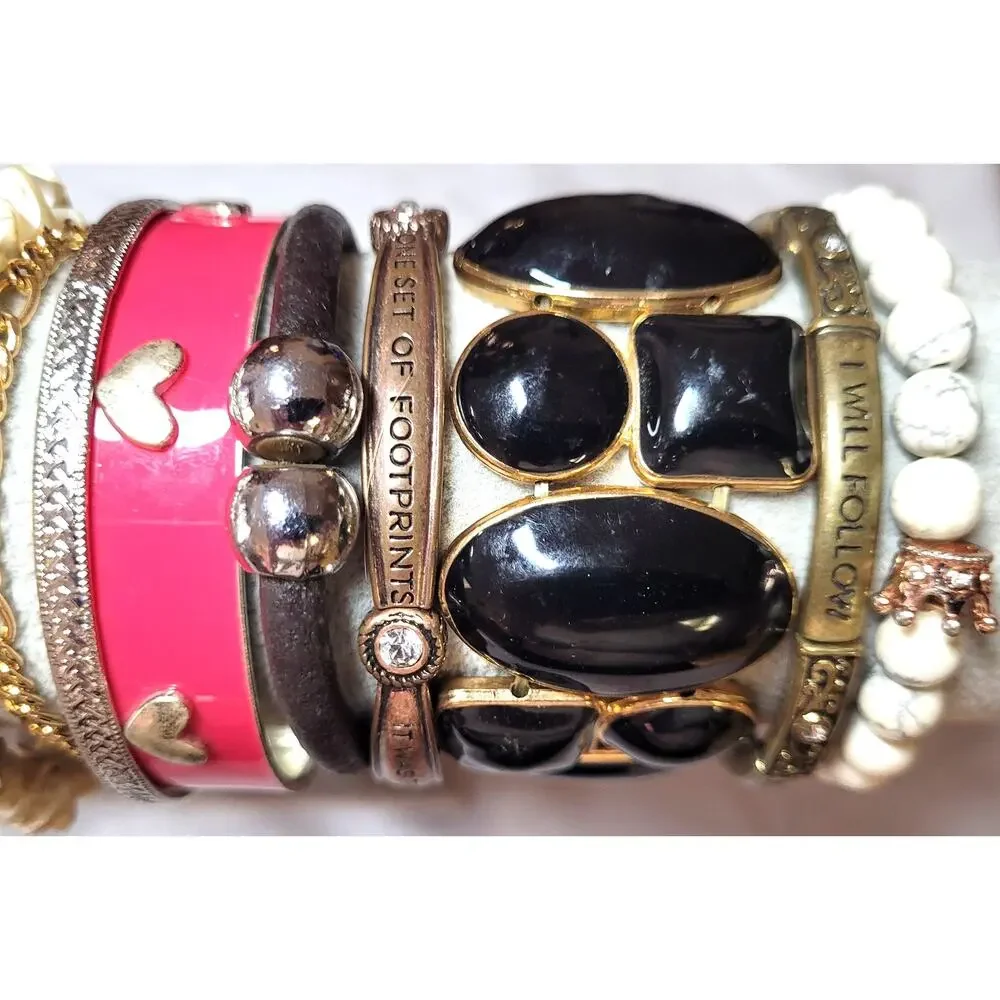 Vtg Y2K 17 Pc Bracelet Lot Mixed Styles Bangle Stretch Beaded Stacking Layered